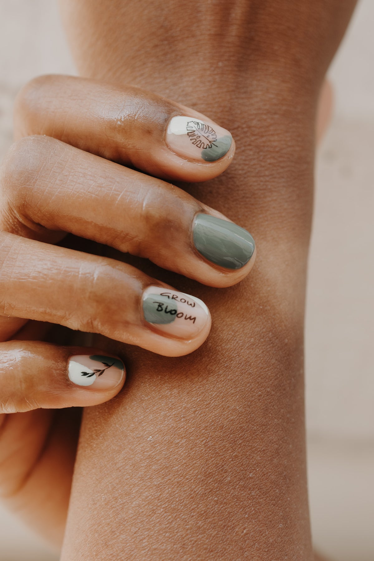 Babetown Nailart Sticker – Botanical Collection