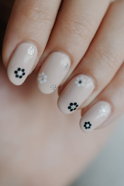 Babetown Nailart Sticker – Babetown x Vicky Heiler
